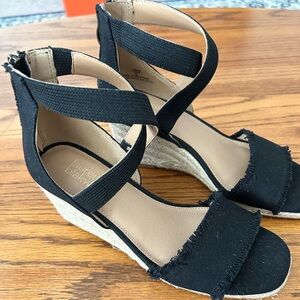 Lauren Blackwell black wedge